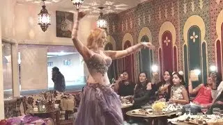 Belly dancer Liz Leyla Oriental Routine