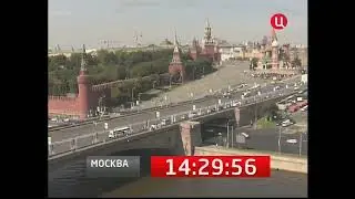 Часы и заставка программы 