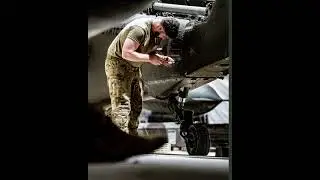 U.S. Army&reg; 15T Black Hawk Helicopter Repairer