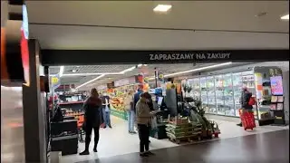 Grocery Store in Wroclaw... Whats it cost?  What can you get? - Wroclaw Poland - ECTV
