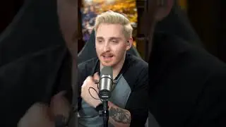 Парень из TMZ, который заставил Бена Чу и Камиллу Васкес смеяться во время суда над Джонни Деппом...