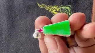 ろうかん翡翠プレートルース　要石