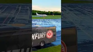Inflightvideo [Shorts] - Flughafen Egelsbach - Landung von Eintracht Frankfurt mit DO-328