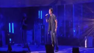 Nathaniel Townsley, tocando con Alejandro Sanz