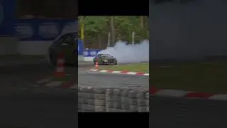3 wheel drift 🤙 #professionaldrifter #drifting #driftingguru #drift #automobile #racing