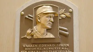 Warren Spahn - Candy Hall of Fame ICON