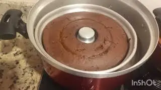 Fiz bolo de chocolate sem forno, ficou uma delícia.