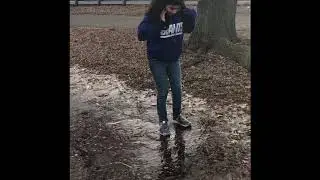 Butter feet on ice