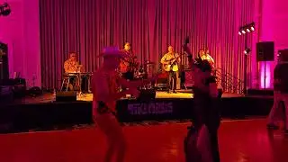 Jason Hanna & The Swinging Bananas @ Tiki Oasis 2025 - I Love Paris