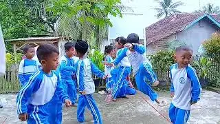 Mengenalkan permainan tradisional #bermainsambilbelajar #anakpaud #koberattibyan #fyp 