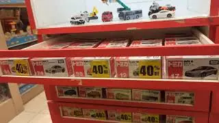 HUNTING DIECAST TRUK HOT WHEELS TOMICA DISKON DI MALL