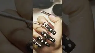 #blackcreatives #buildergel #diynails