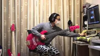 Comparison of Lakland 55-69 Ebony/Maple
