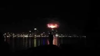 FULL SHOW :: 2014 New Year's Fireworks :: Auckland (NZ) Sky Tower / Skyline