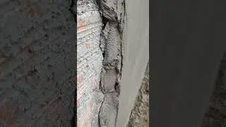 Olha a grossura desse reboco kkk #obra #pedreiro #constru&ccedil;&atilde;ocivil #construction #reboco