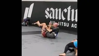 how to lose friends at BJJ (Bas Rutten body crunch)