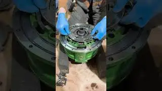 Massey Ferguson 6480 Dyna-6 | Gearbox Rebuild in Progress