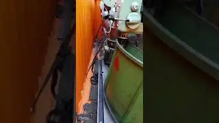 container unloading 3