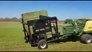 Krone Big Pack HDP with Phiber Bale accumulator