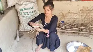 आज दोस्तों मैंने बनाई है पानी की गरमा गरम रोटियां और टमाटर की चटपटी चटनी | Rakhi official cooking