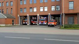 [Rüstzug, 2x Löschzug, Rettungsdienst, Etc ] Einsatzfahrten der Feuerwehr Hamm - 100 ABO Special