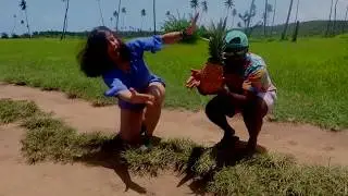Salvemos a Playuela (keke challenge with a pineapple)