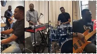 Joe Mettle,Denzel Prempeh & MOGmusic Captured displaying Their Skills on the instruments 🎸 🎹🥁🔥