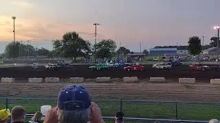 Figure 8 Races, Sibley Iowa