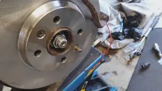 Saab 900 not much left, 2 seized bolts, boots, some boot fittings and put bak the brake calipers