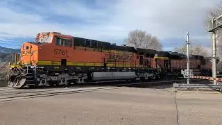 BNSF 5761 leads a SB TILX load with a Thundercab ACe!