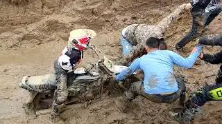 HERO ECO DELUXE 100 haciendo ENDURO como sacar del barro