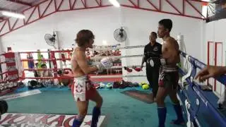 Sparring - Singdam Kiatmoo9 vs Soda Yasuomi (K-1)