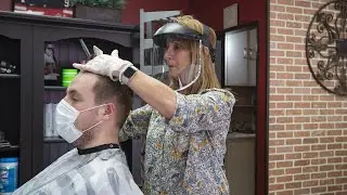 Canadian health authorities move to recommending masks in anti-COVID-19 effort