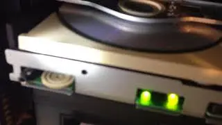 Short Video: Old CD Drive
