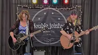 Double Jointed Duo - Peculiar Winery