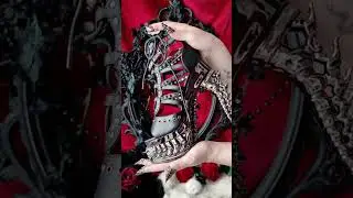 Tainted Love🥀 #hadesfootwear #hadeshoes #gothshoes #gothicshoes #rockshoes #heelslover #heelslove #