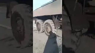 Zerst&ouml;rte russische Kolonne brennende Panzer LKW. Tankwagen