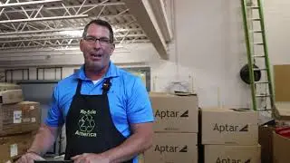 Flipping pallets and explaining the breakdown of Amazon Pallets for Beginners!!