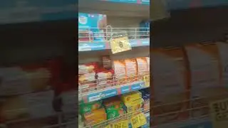 Biggest shopping mol in indian Big Bazaar choklate
