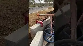 The process of lifting concrete for water flow using simple tools #shorts