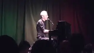 Brandon Parsons sings Hallelujah Live!