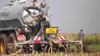 PUMA CVX 230 + QUADRA 18000 et enfouisseur à dents.