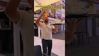 LA BANDEJA NO TE DOMINA, T&Uacute; DOMINAS LA BANDEJA #camarero #restaurante #bar #latinoamerica