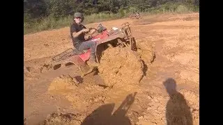 Honda 300s on 32.5 Outlaws, Polaris Sportsman 850 34.5 outlaw 2s