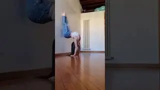 Back Bend, Shoulders Opener. How to Improve #shorts #handstand #contortion #yoga