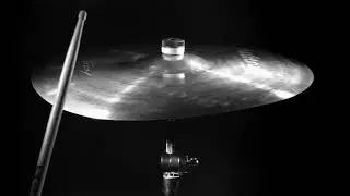 Never Seen Before: Crash Cymbal hit with a 60&deg;-angle at the edge (Cymbal Slow-Mo Video #3)