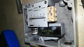 What is the procedure of setting of Pressure switch in Hindi