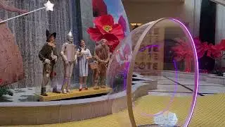 Wizard of Oz display at Venieitan - 8/6