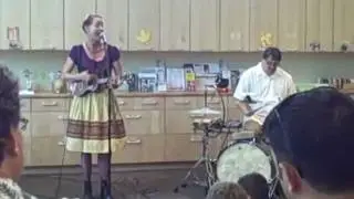 Heidi Swedberg and the Sukey Jump Band - Mama Don't Allow