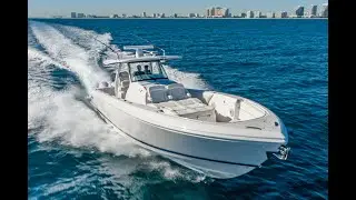 Intrepid Powerboats 407 Nomad SE (2022) &mdash; роскошная центральная консоль, созданная для рыбалки и семейного отдыха! Видеообзор